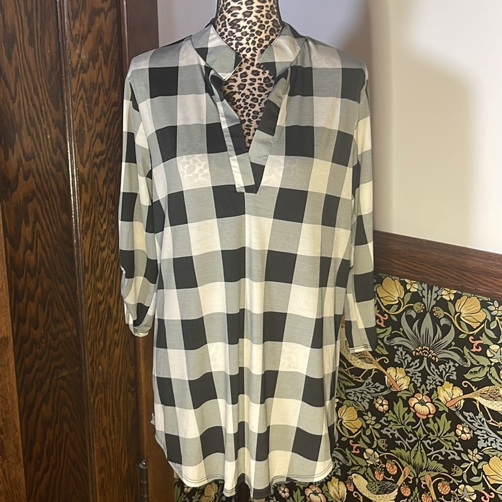 Heimish, Size 1XL, Black + Cream Buffalo Check Blouse